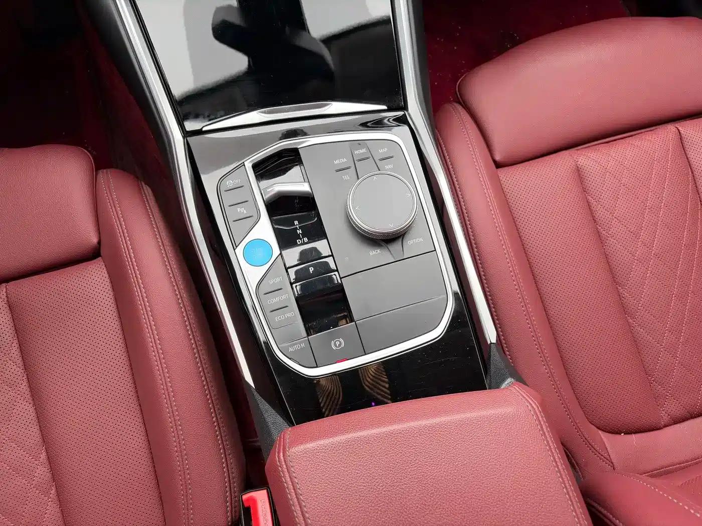 BMW i3 2024 eDrive 35L — миниатюра 7