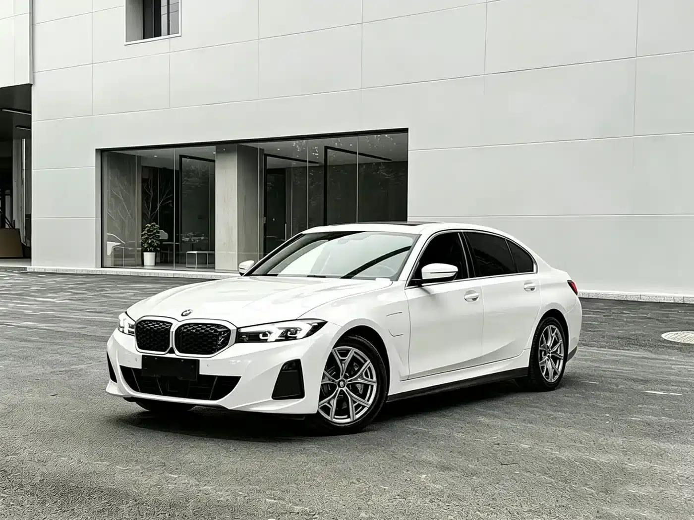 BMW i3 2025 eDrive 35 L — миниатюра 1