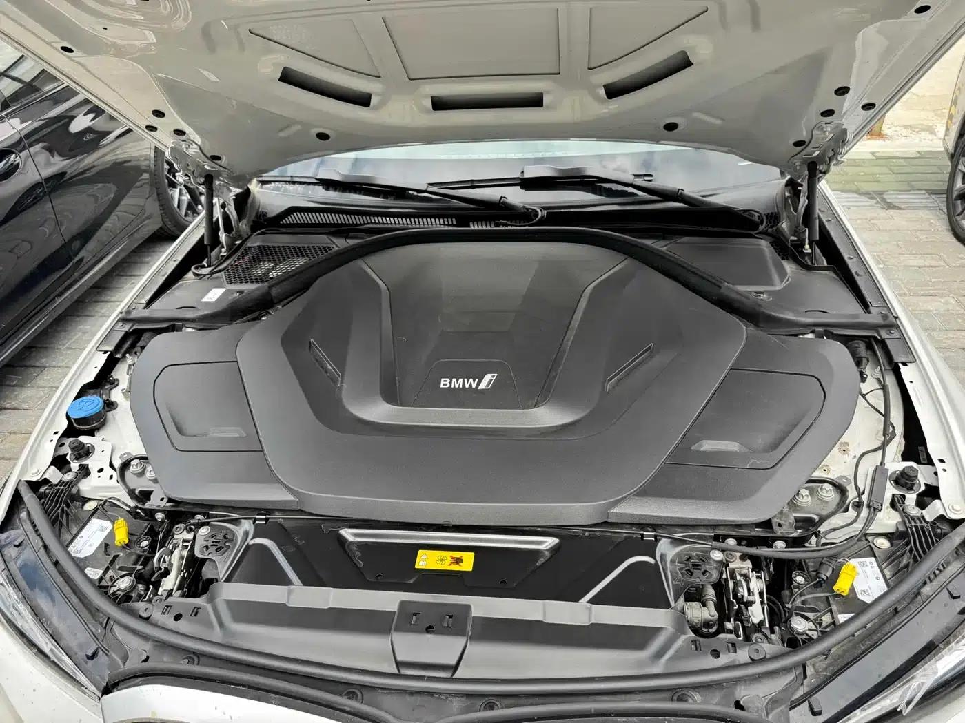 BMW i3 2025 eDrive 35 L — миниатюра 14