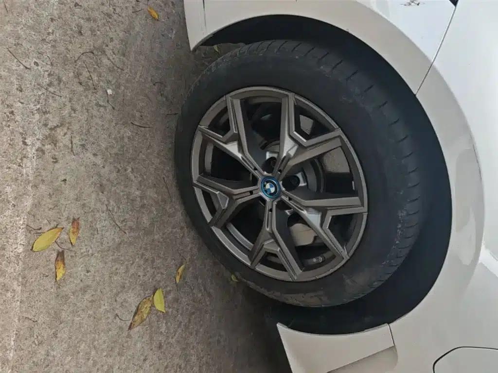 BMW i3 2024 eDrive 35L — миниатюра 23