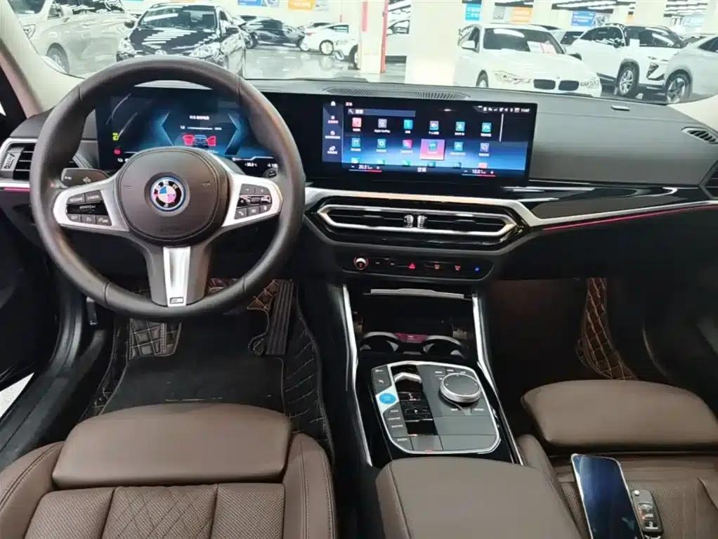 BMW i3 2022 eDrive 35L — миниатюра 10