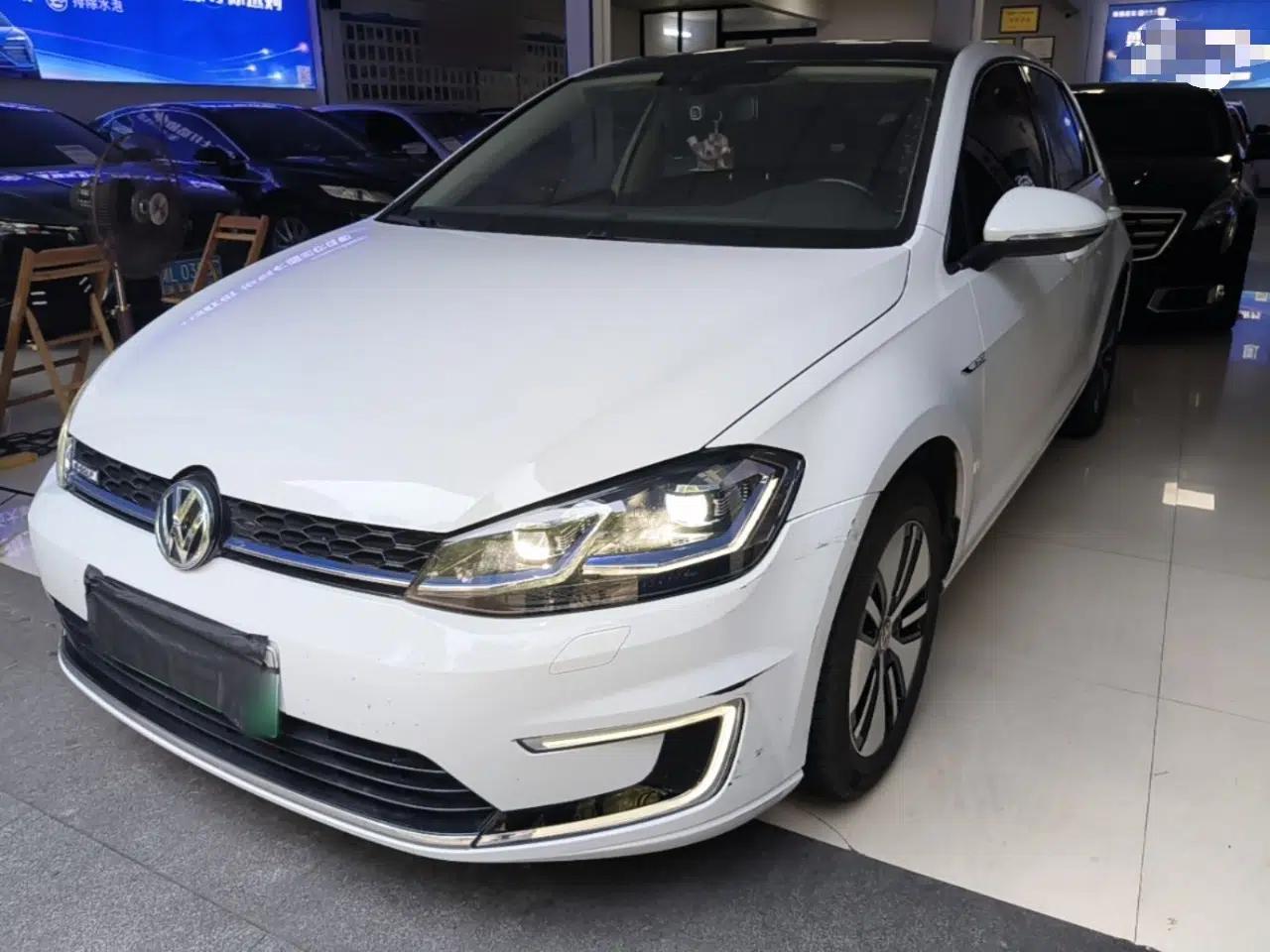 Used Volkswagen Golf Pure Electric 2020 Chari — миниатюра 1