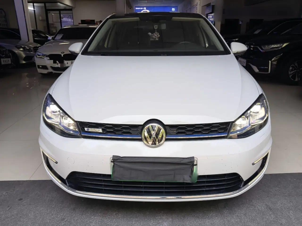 Used Volkswagen Golf Pure Electric 2020 Chari — миниатюра 2
