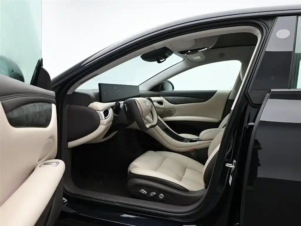 Zhiji L6 2024 Max Standard Edition — миниатюра 10