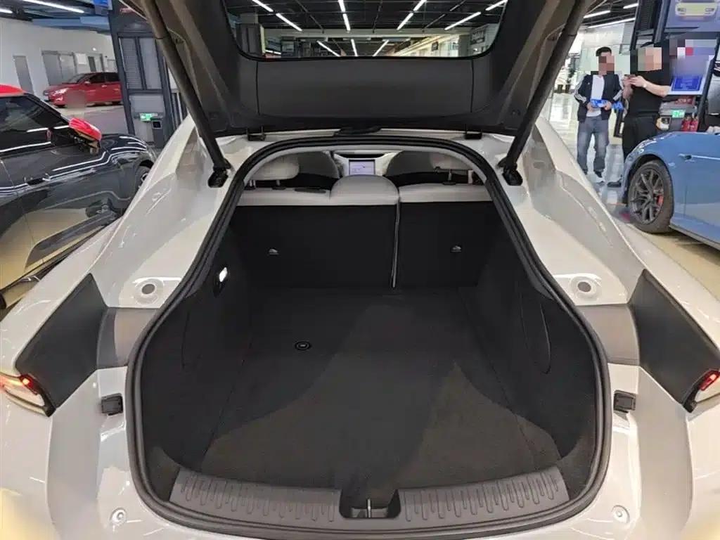 Zhiji L6 2024 Max Long Range Edition — миниатюра 19
