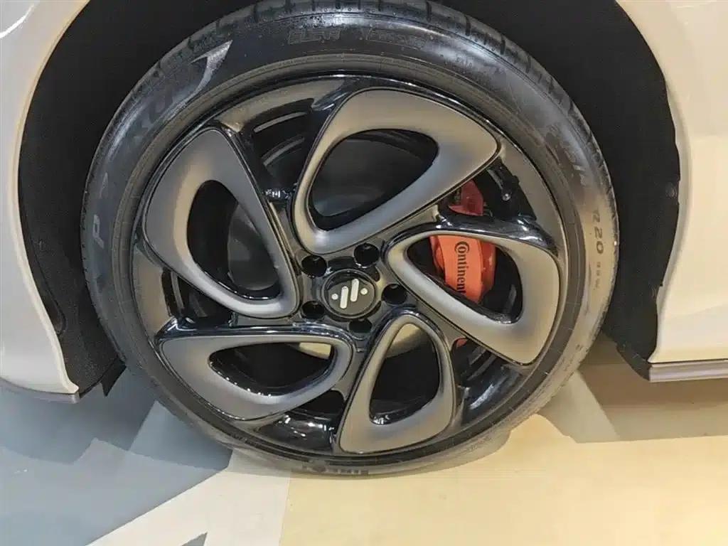 Zhiji L6 2024 Max Long Range Edition — миниатюра 23