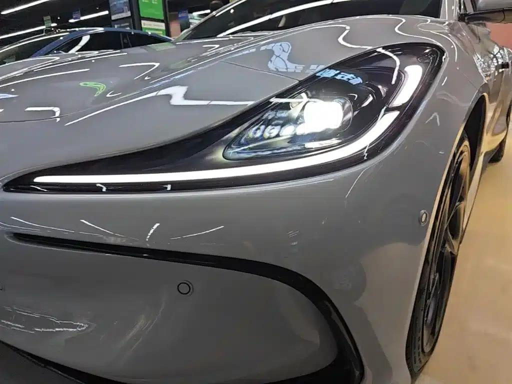 Zhiji L6 2024 Max Long Range Edition — миниатюра 24