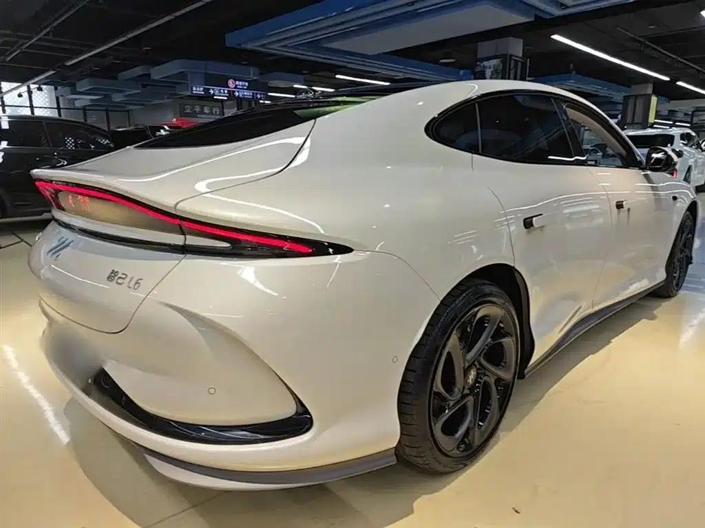 Zhiji L6 2024 Max Long Range Edition — миниатюра 7