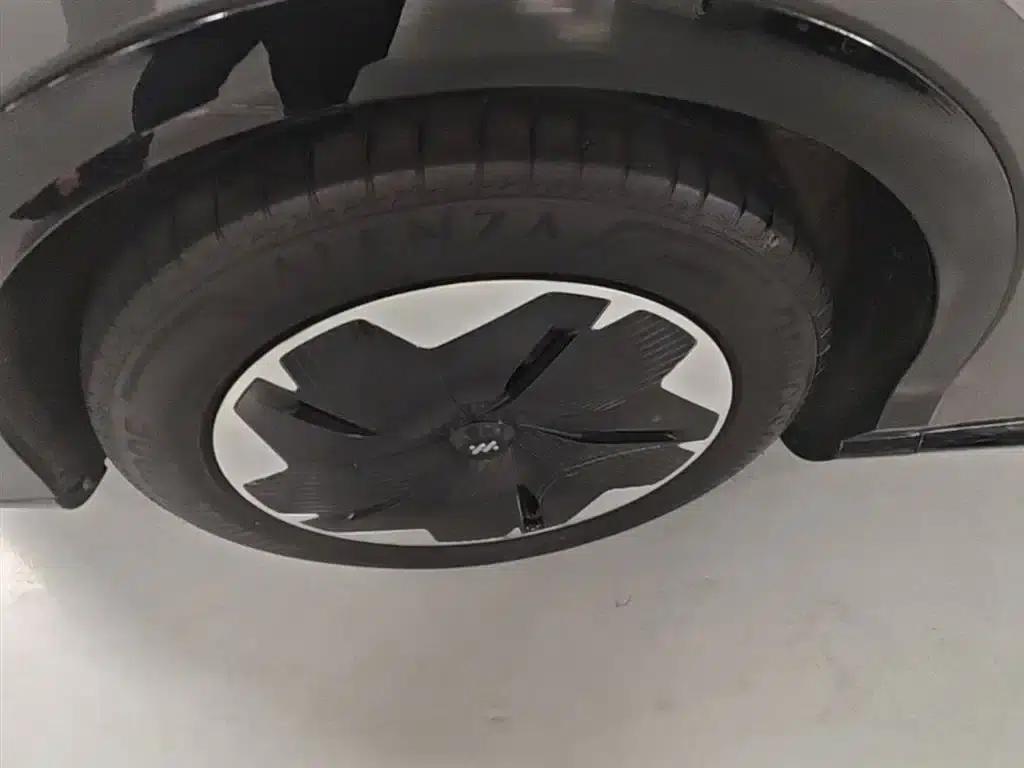 2023 Smart LS7 77kWh Urban Fit Rear-Wheel Drive — миниатюра 23