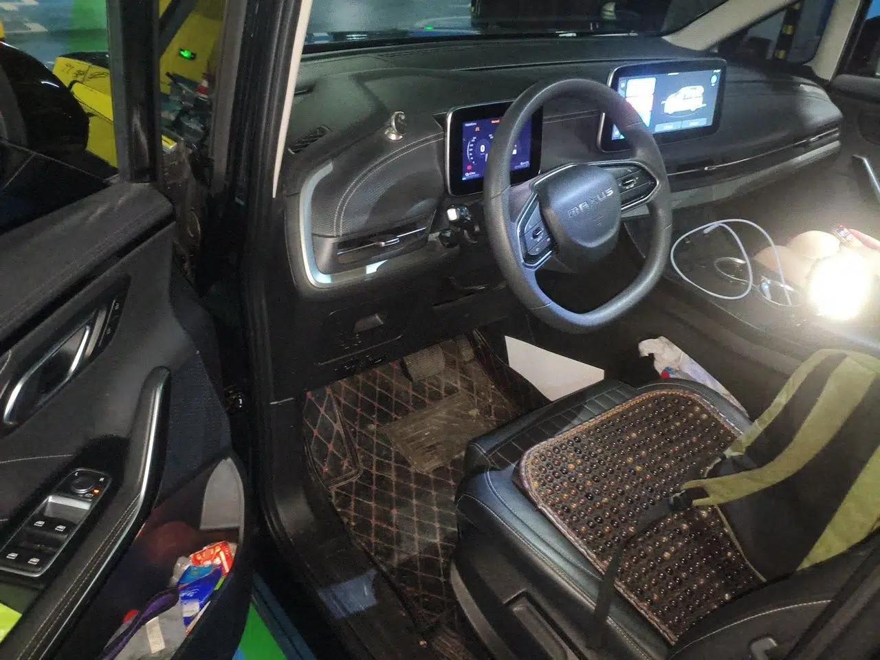 Used SAIC MAXUS Dajia 9 2022 Long-Range Oasis 7-Seater Version — миниатюра 16