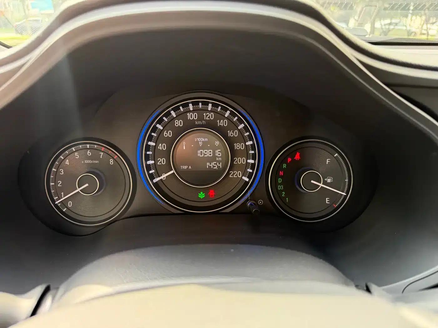 Honda Crider 2013 1.8L Automatic Deluxe Edition — миниатюра 12