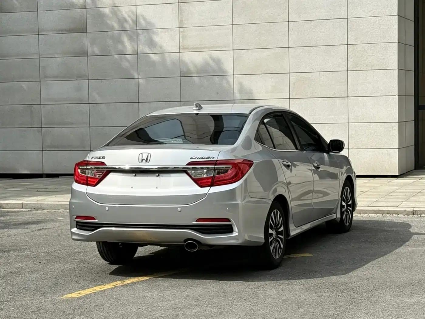 Honda Crider 2013 1.8L Automatic Deluxe Edition — миниатюра 16