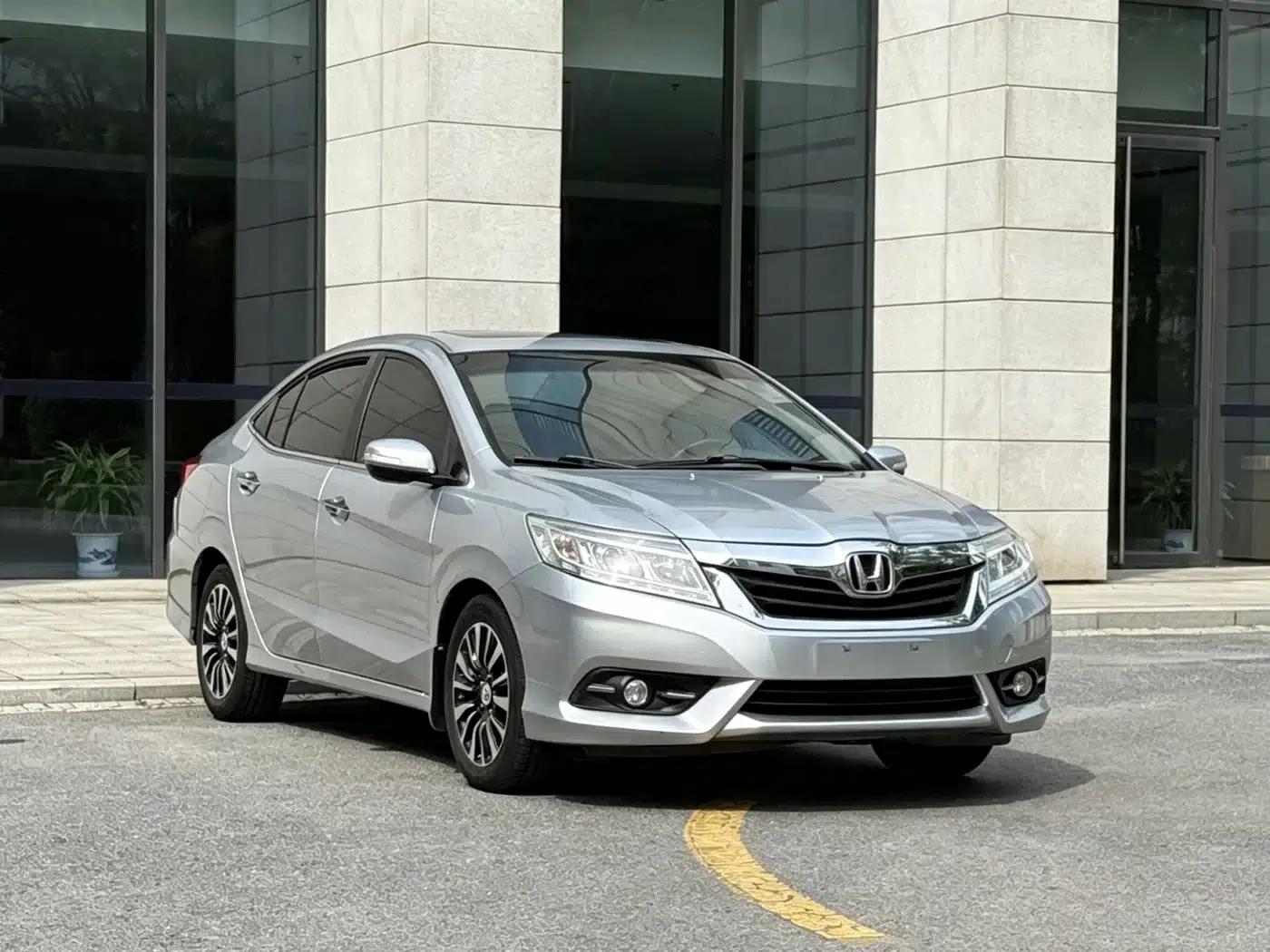 Honda Crider 2013 1.8L Automatic Deluxe Edition — миниатюра 3