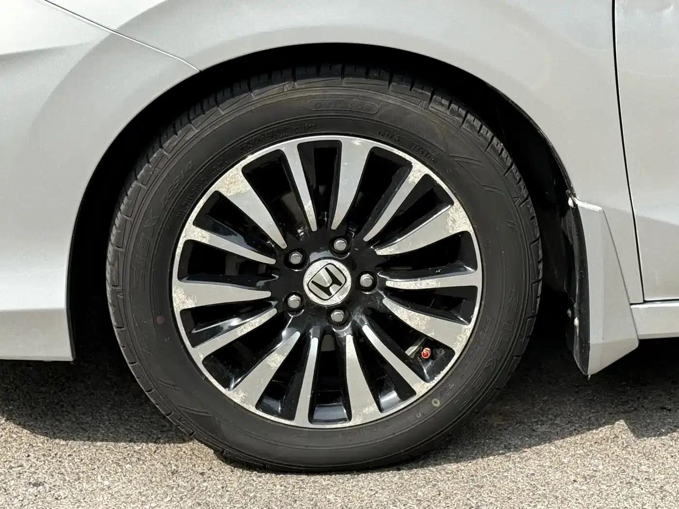 Honda Crider 2013 1.8L Automatic Deluxe Edition — миниатюра 5