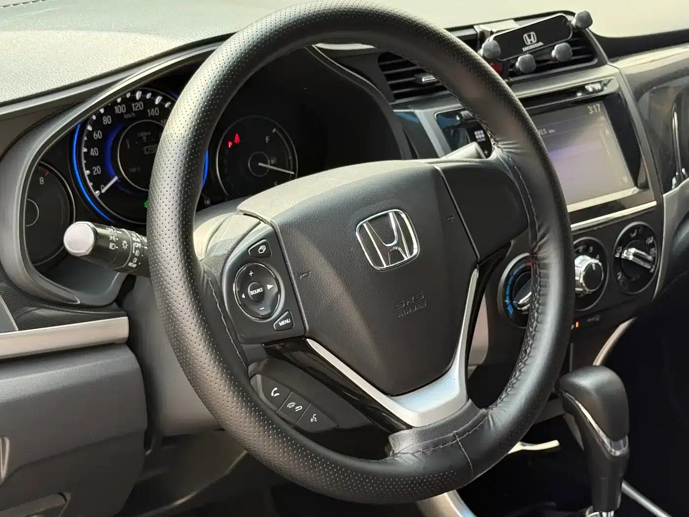 Honda Crider 2013 1.8L Automatic Deluxe Edition — миниатюра 7