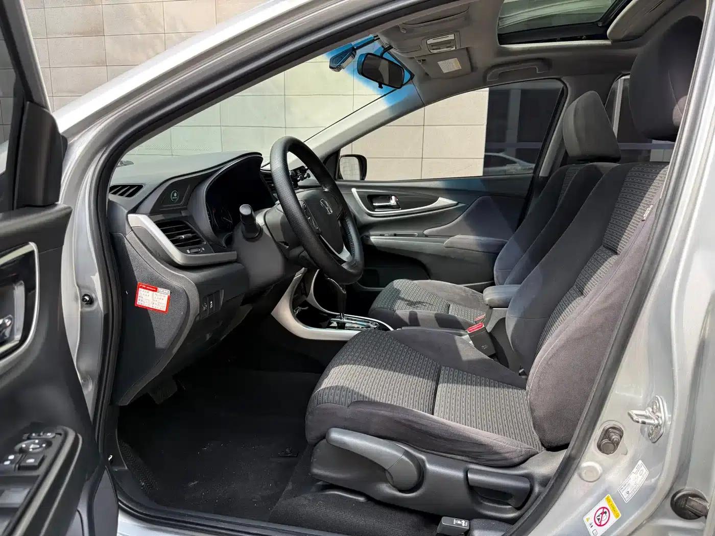 Honda Crider 2013 1.8L Automatic Deluxe Edition — миниатюра 9
