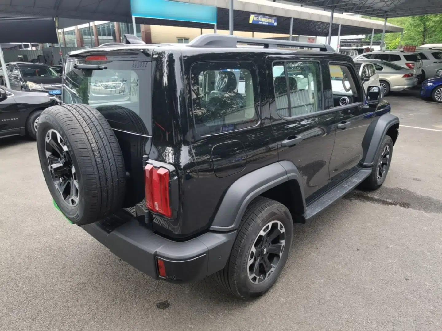 Used Tank 300 New Energy 2025 Model, Hi4-T 36.7kWh — миниатюра 6