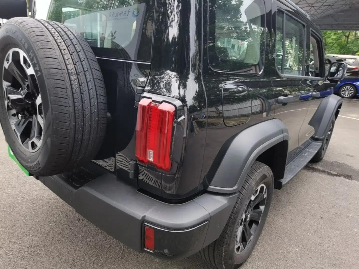 Used Tank 300 New Energy 2025 Model, Hi4-T 36.7kWh — миниатюра 9