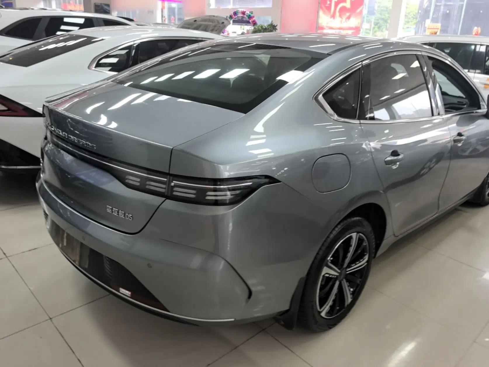 Used BYD Destroyer 05 2022 DM-i 120KM Prestige Model — миниатюра 6