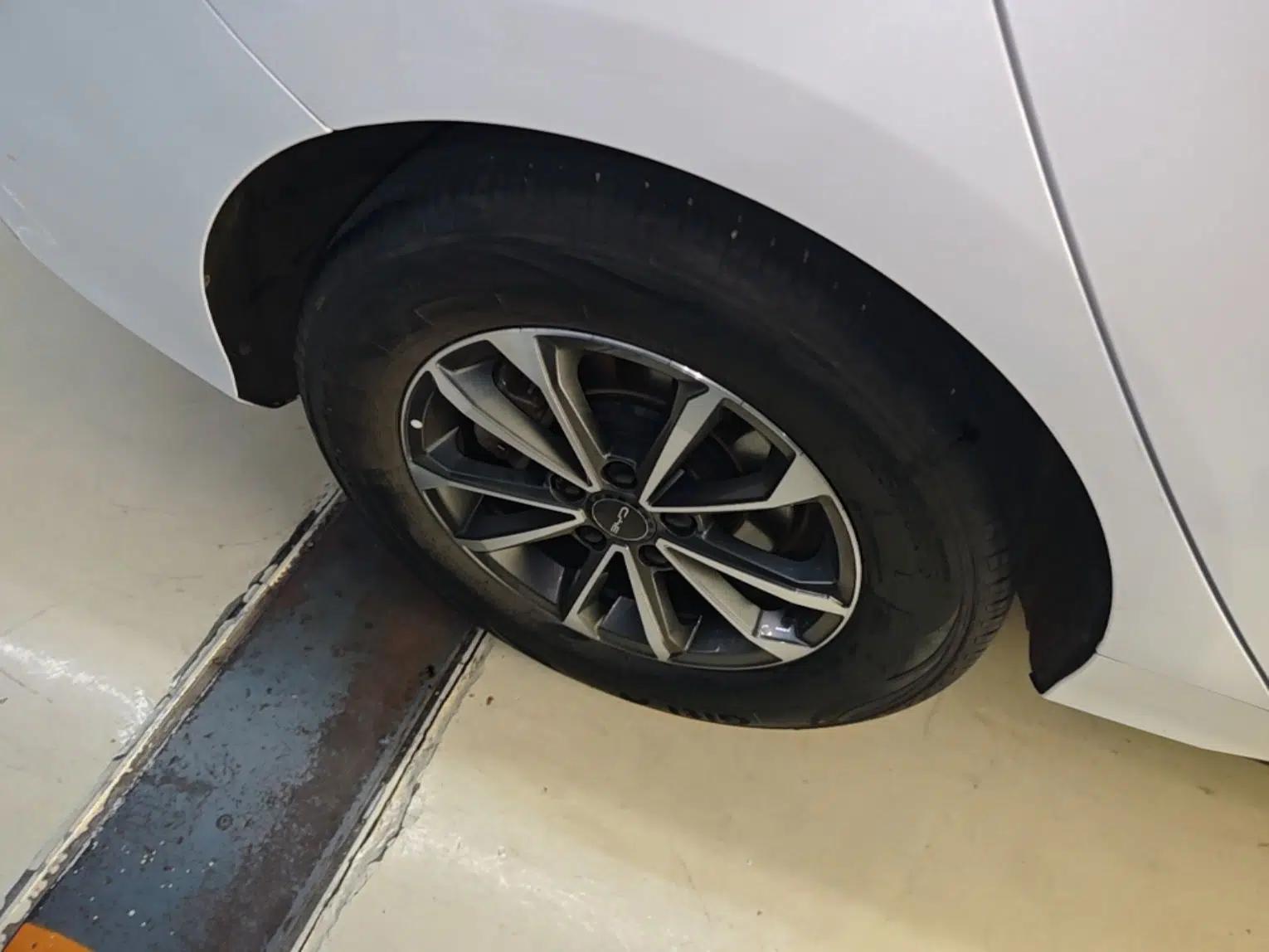 Used BYD Destroyer 05 2024 HONOR Edition DM-i 55KM Luxury Model — миниатюра 11