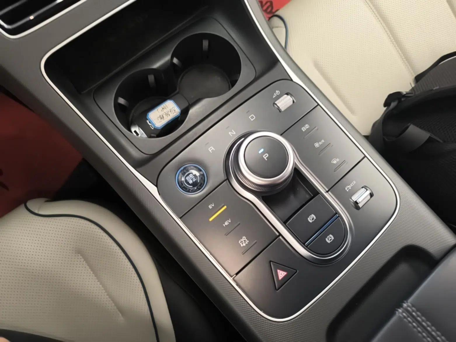 Used BYD Destroyer 05 2024 HONOR Edition DM-i 55KM Luxury Model — миниатюра 21