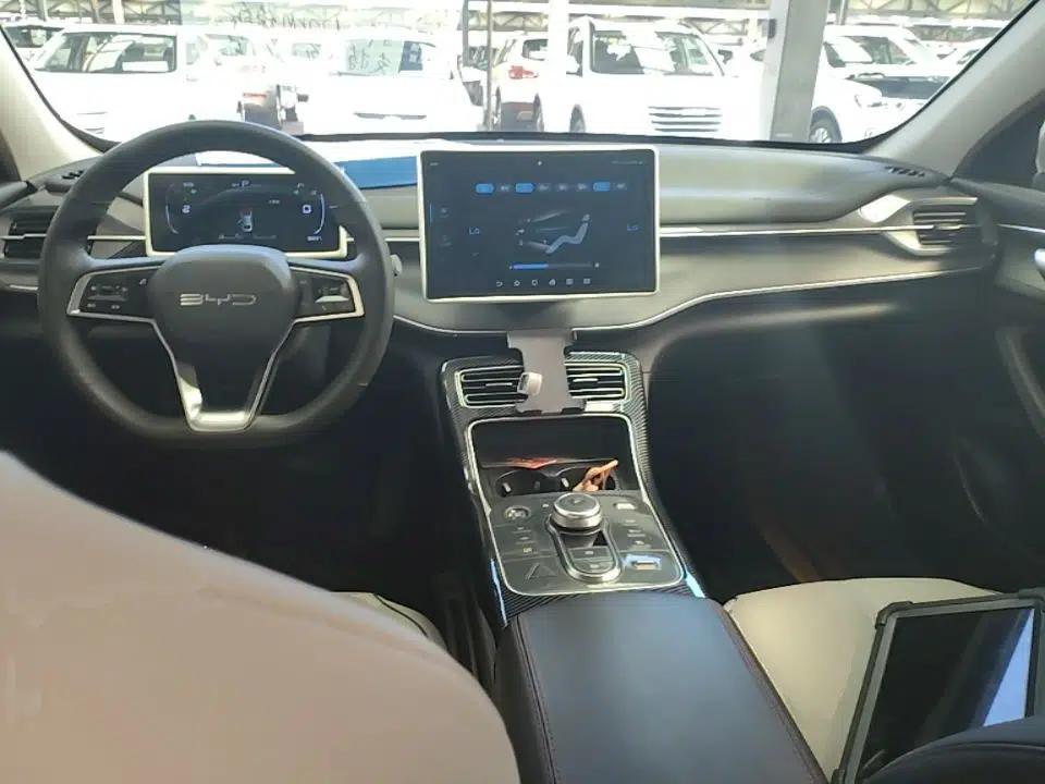 Used BYD Destroyer 05 2024 Honor Edition DM-i 120KM Luxury Model — миниатюра 12