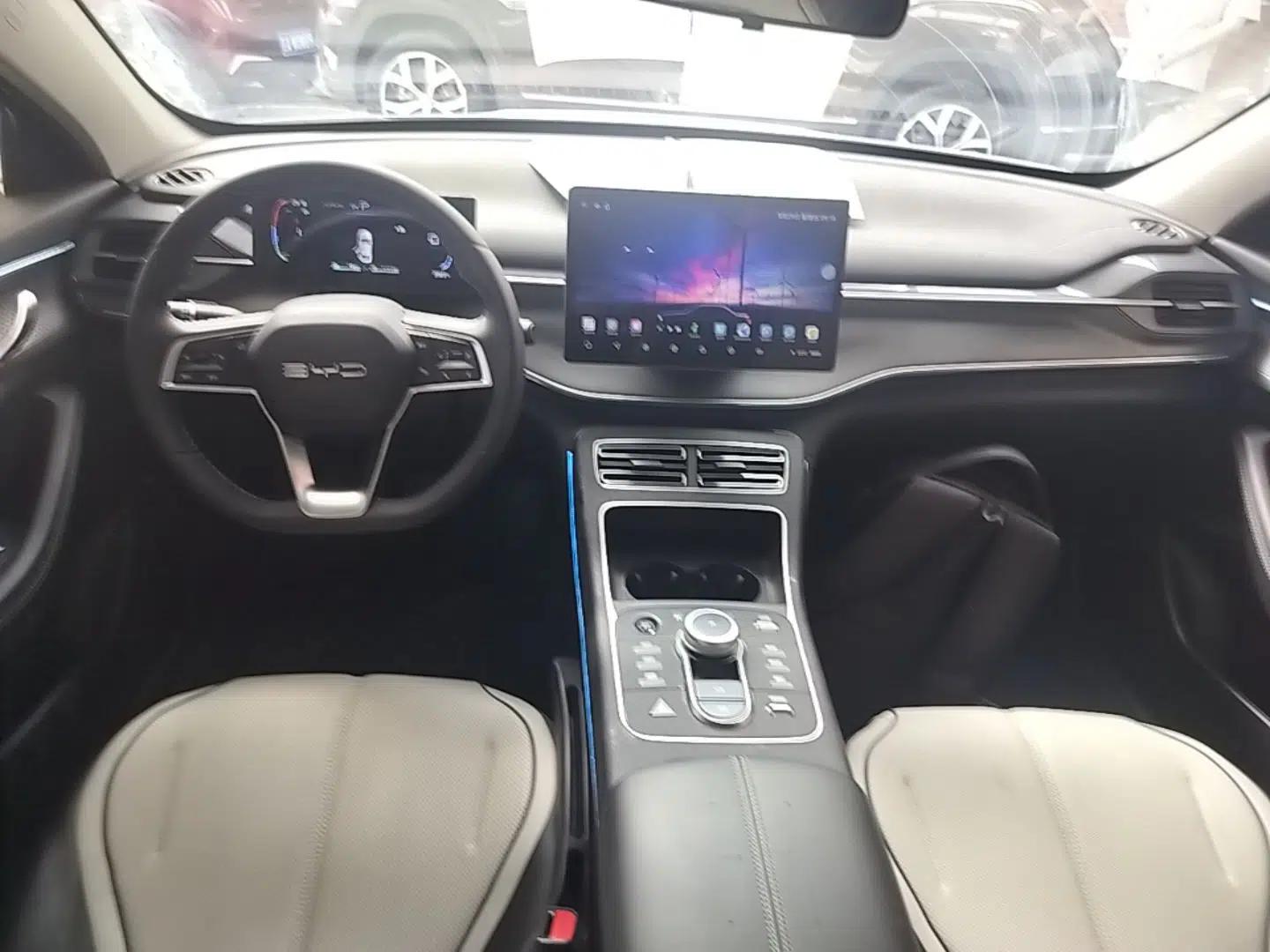 Used BYD Destroyer 05 2024 HONOR Edition DM-i 55KM Luxury Model — миниатюра 17