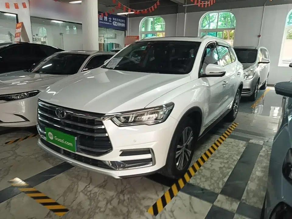 Used BYD Song Pro 2019 1.5T Automatic Prestige Model — миниатюра 1