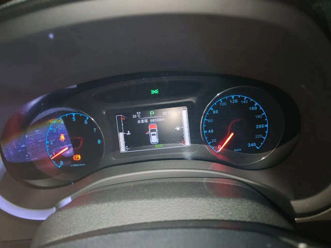 Used BYD Song 2016 GaiShi Edition 1.5TID Automatic Elite Model — миниатюра 12