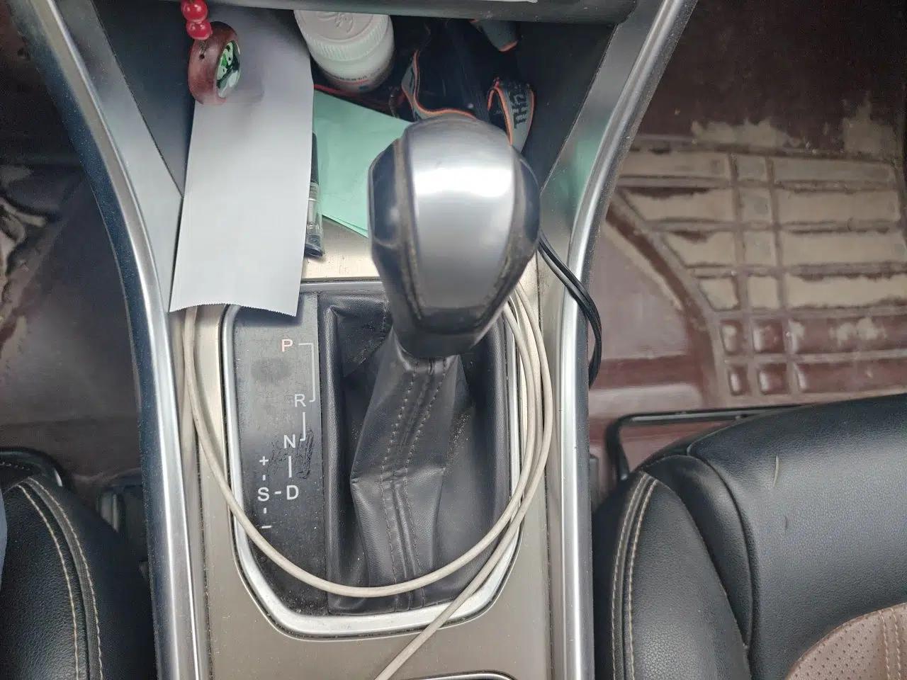 Used BYD Song 2016 Gaishi Edition 1.5TID Automatic Luxury Model — миниатюра 14