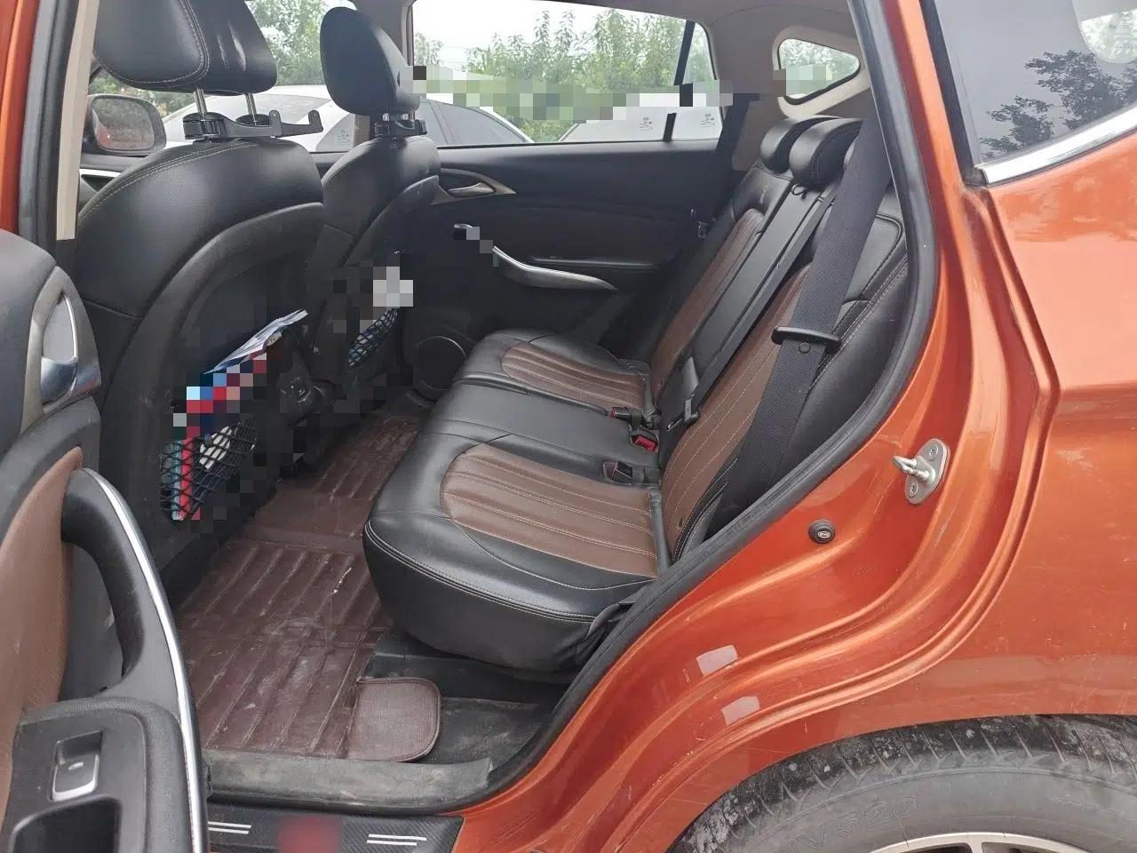 Used BYD Song 2016 Gaishi Edition 1.5TID Automatic Luxury Model — миниатюра 17