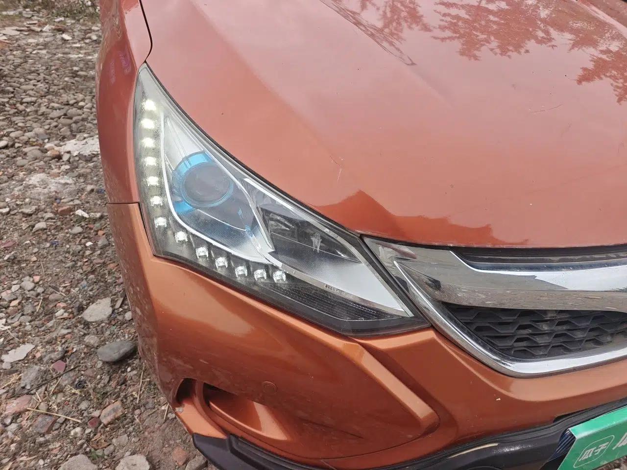 Used BYD Song 2016 Gaishi Edition 1.5TID Automatic Luxury Model — миниатюра 7