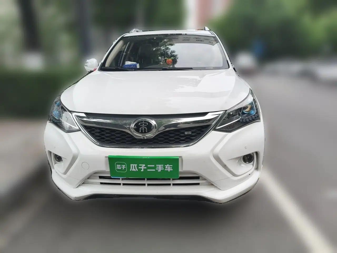 Used BYD Song 2016 GaiShi Edition 1.5TI Manual Elite Model — миниатюра 2
