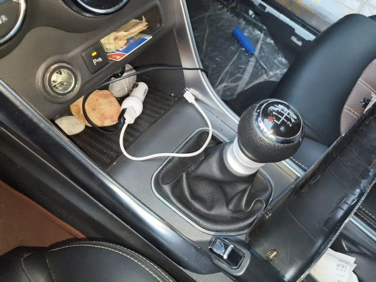 Used BYD Song 2016 GaiShi Edition 1.5TI Manual Elite Model — миниатюра 14