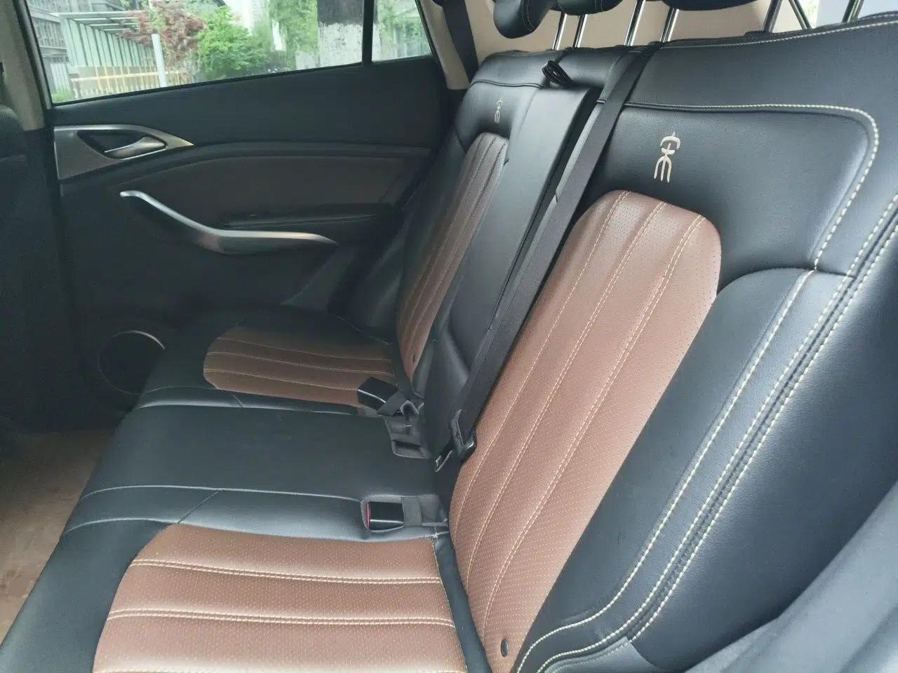 Used BYD Song 2016 GaiShi Edition 1.5TI Manual Elite Model — миниатюра 17