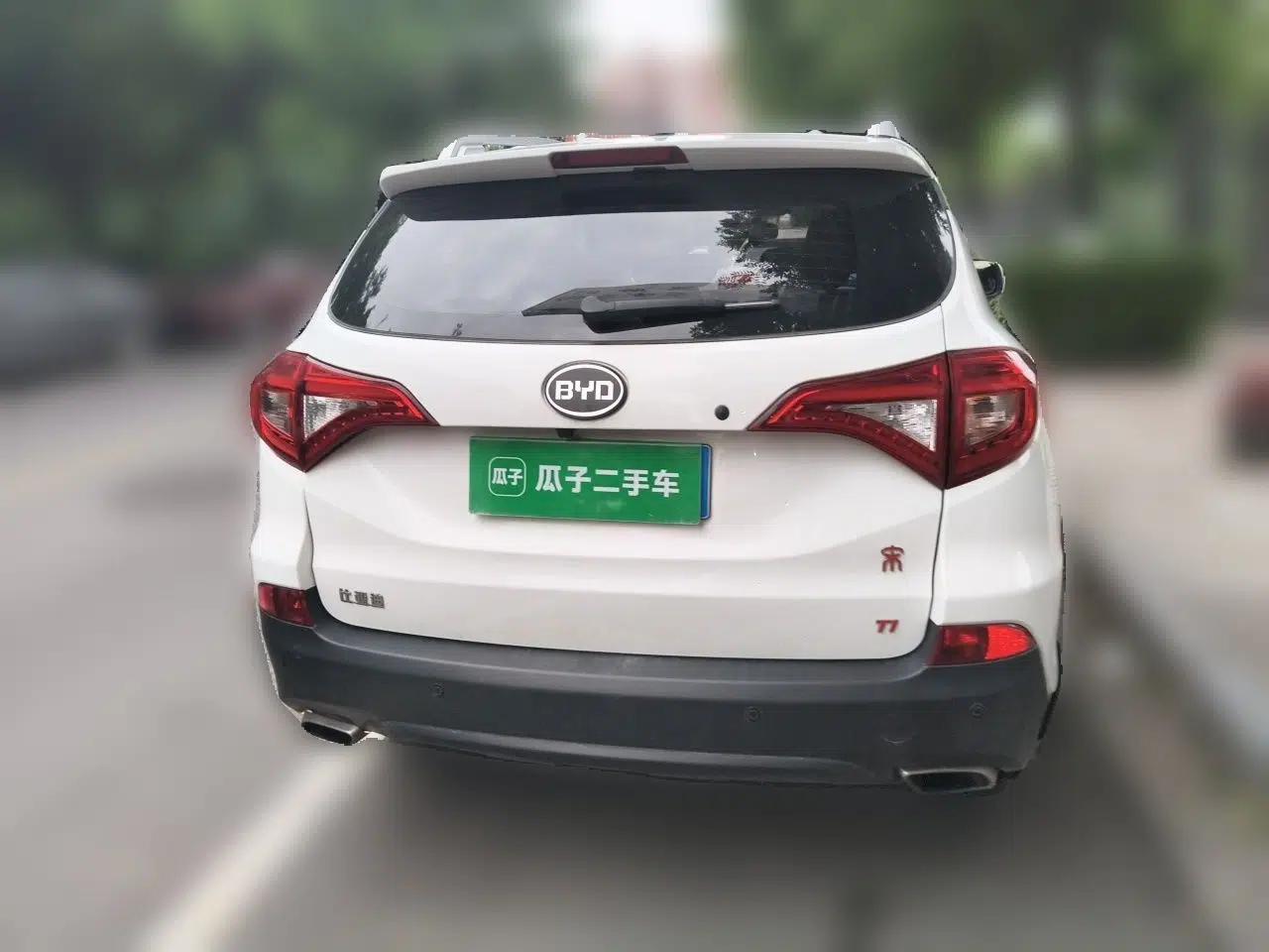 Used BYD Song 2016 GaiShi Edition 1.5TI Manual Elite Model — миниатюра 5