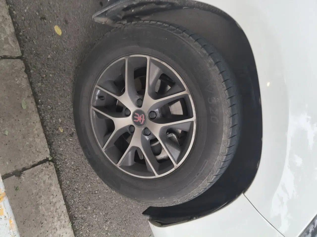 Used BYD Song 2016 GaiShi Edition 1.5TI Manual Elite Model — миниатюра 8
