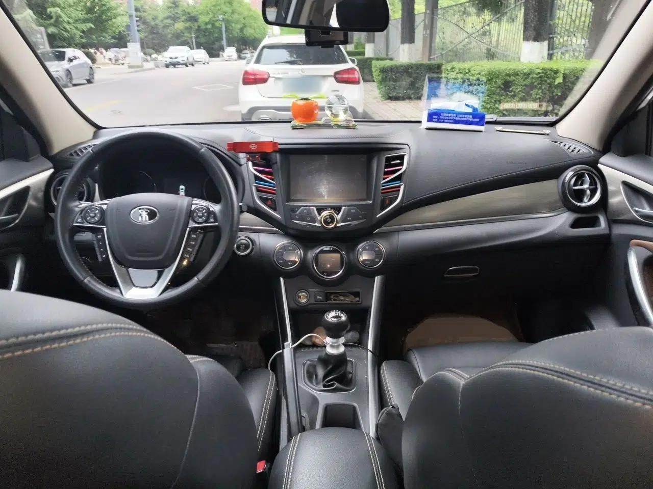 Used BYD Song 2016 GaiShi Edition 1.5TI Manual Elite Model — миниатюра 9