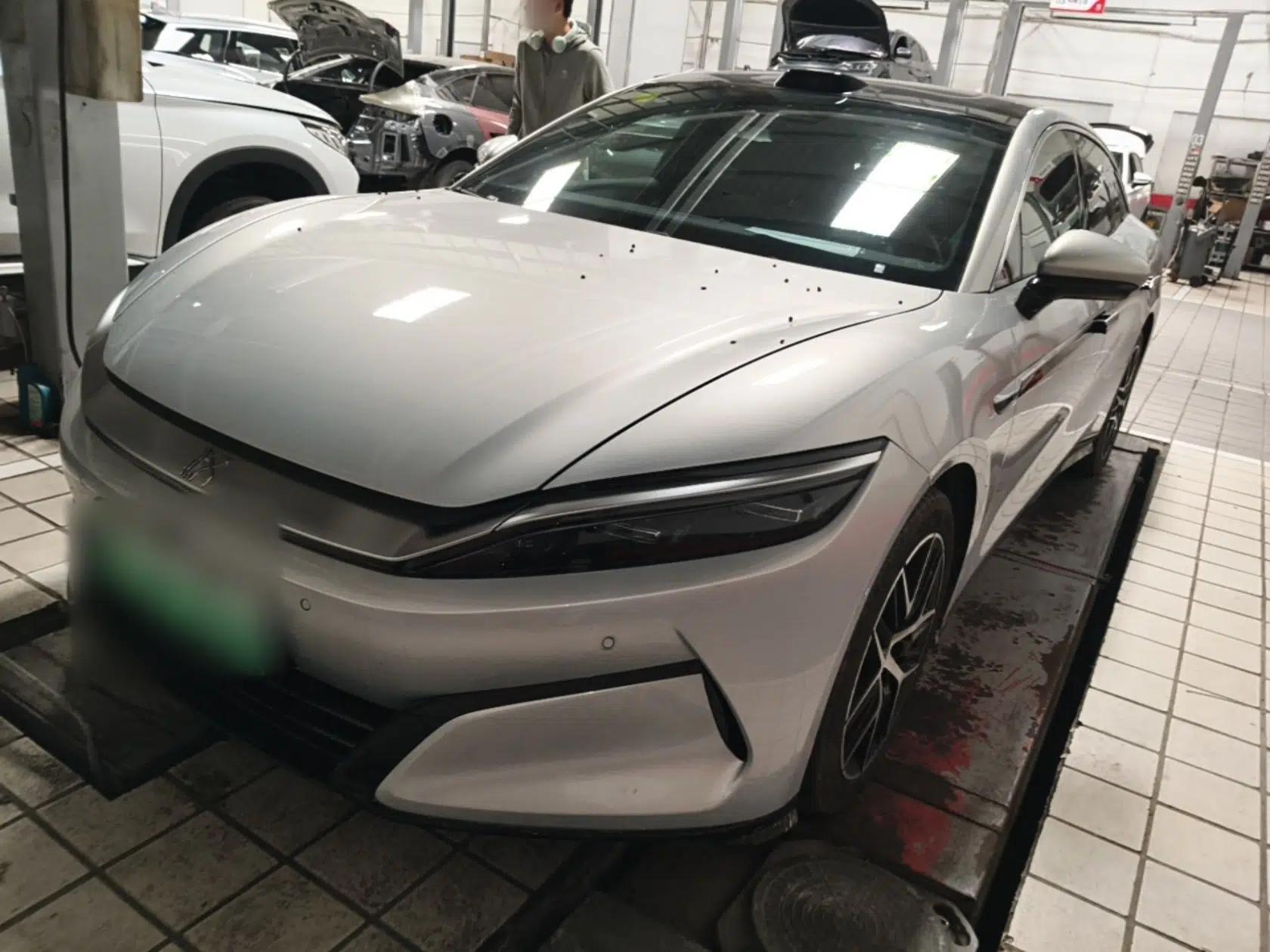Used BYD Han L 2025 EV Four-Wheel Drive LiDAR Flagship Model — миниатюра 1