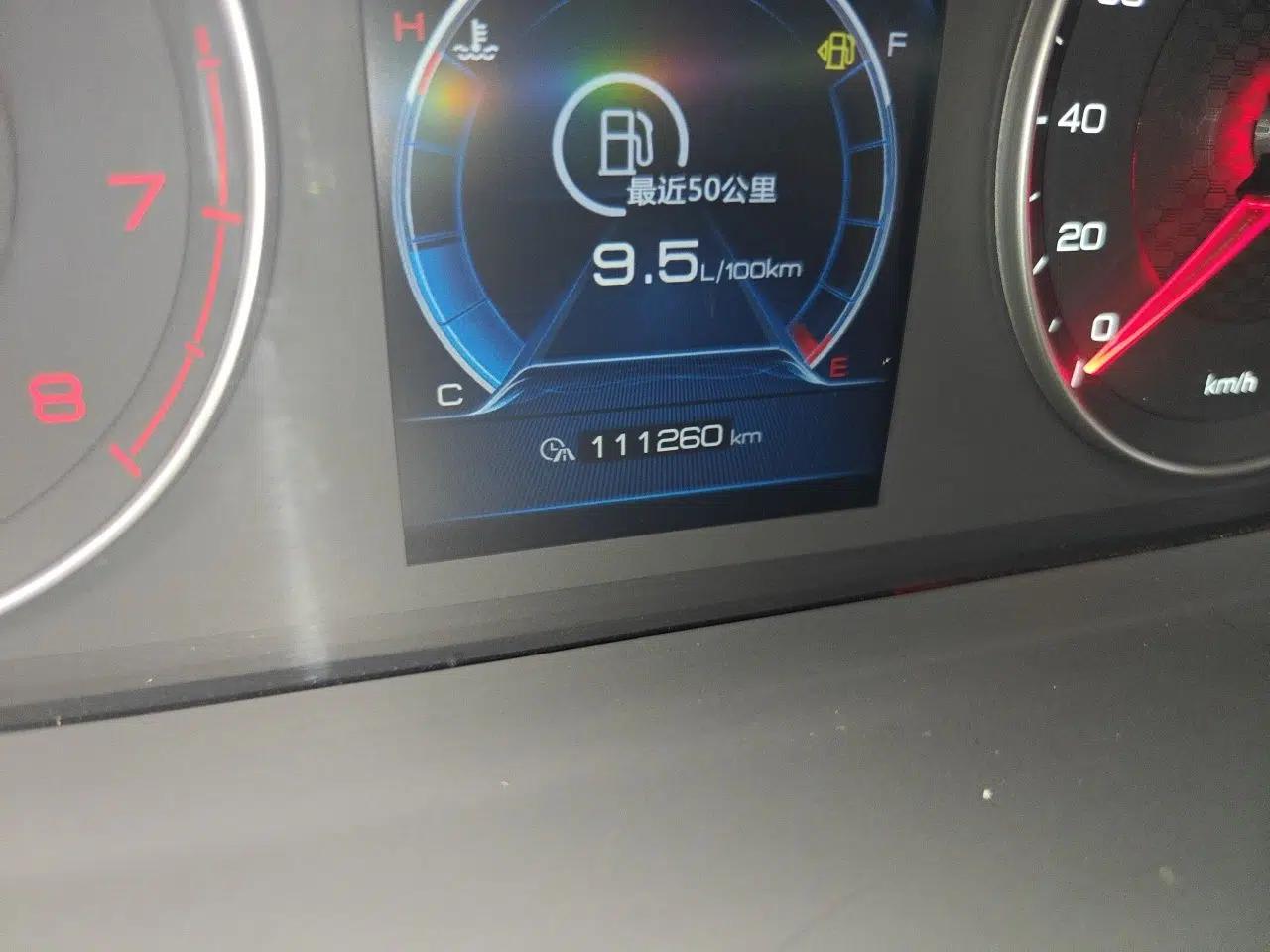 Used BYD Tang 2018 2.0T Automatic SmartConnect Luxury 7-Seater China V Emission Standard — миниатюра 12