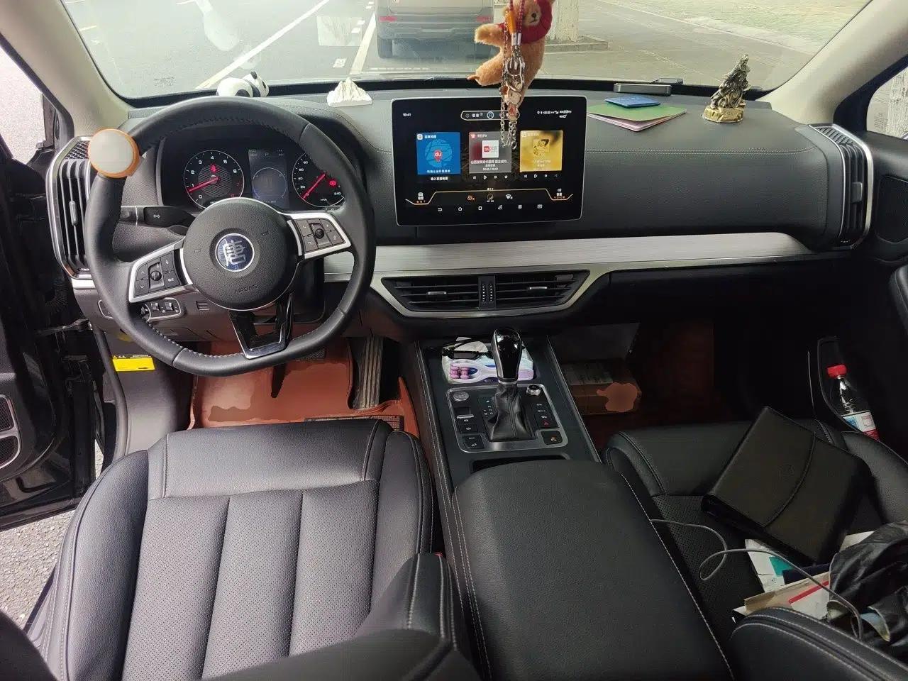 Used BYD Tang 2018 2.0T Automatic SmartConnect Luxury 7-Seater China V Emission Standard — миниатюра 9