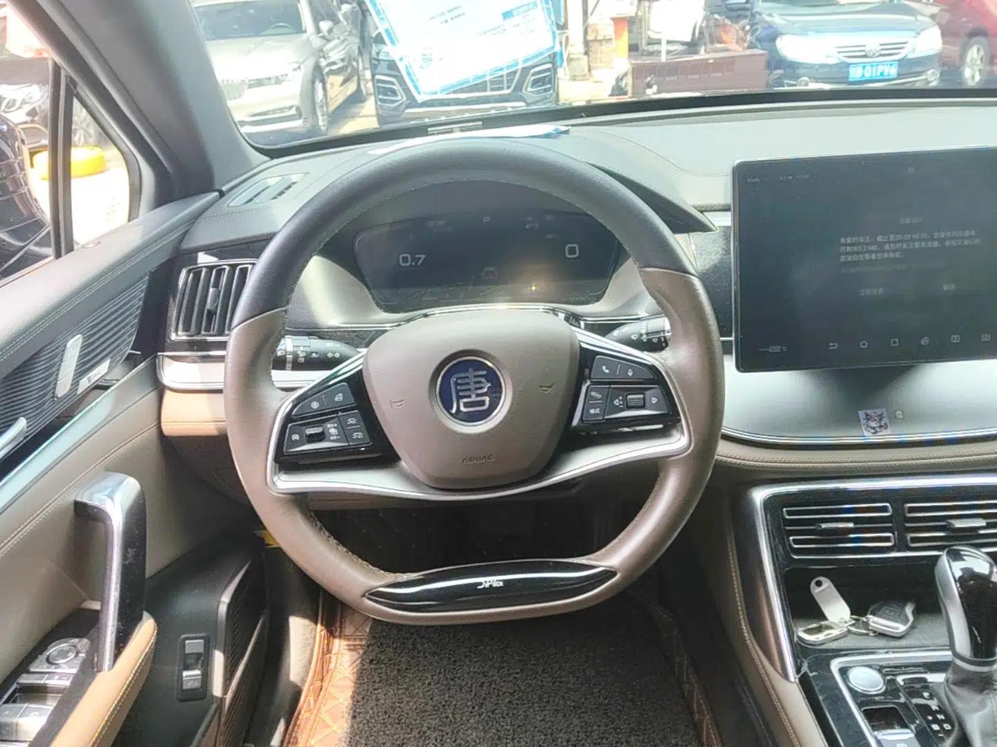 Used BYD Tang 2021 2.0T Automatic Flagship Edition — миниатюра 13