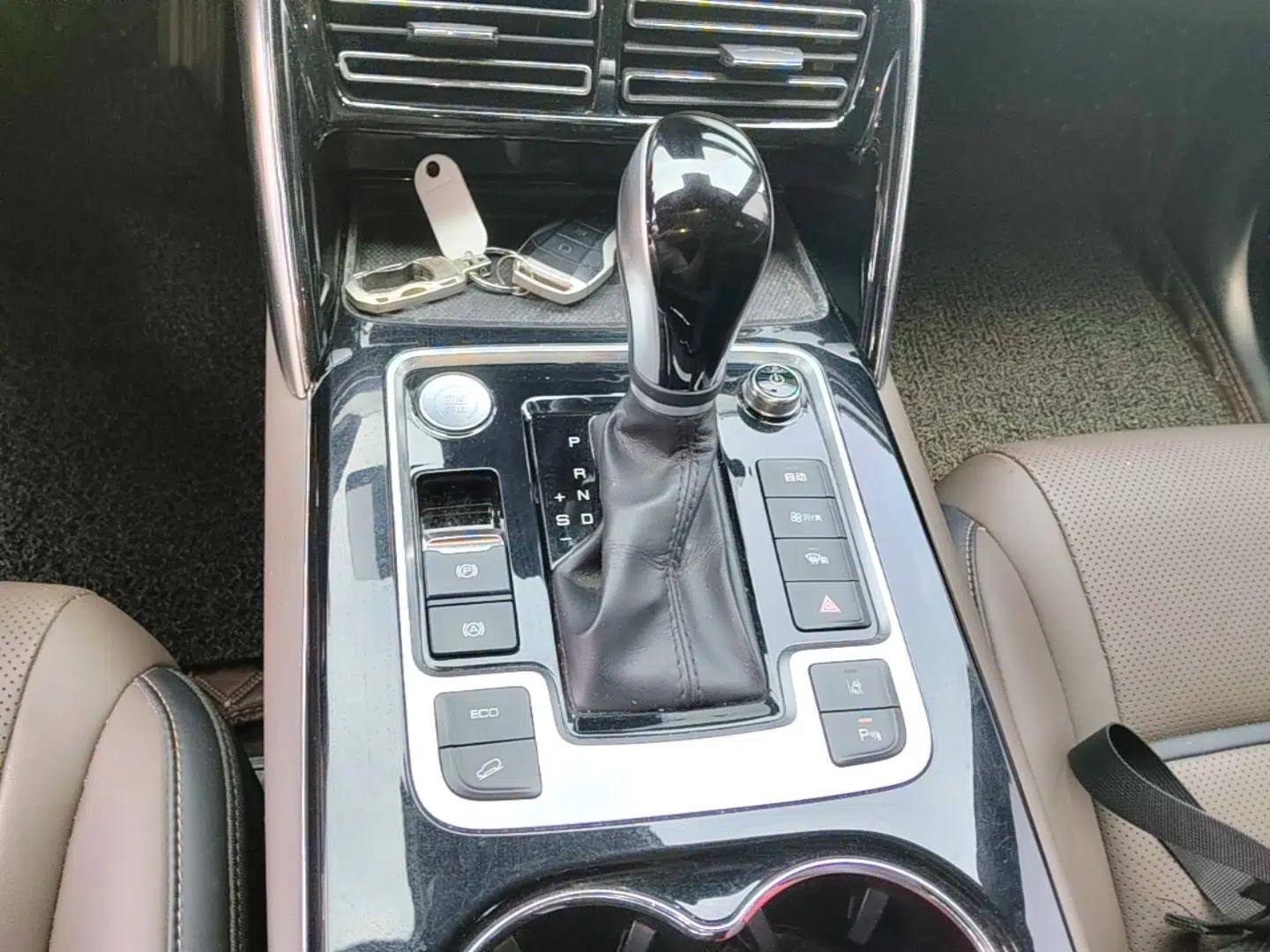 Used BYD Tang 2021 2.0T Automatic Flagship Edition — миниатюра 16