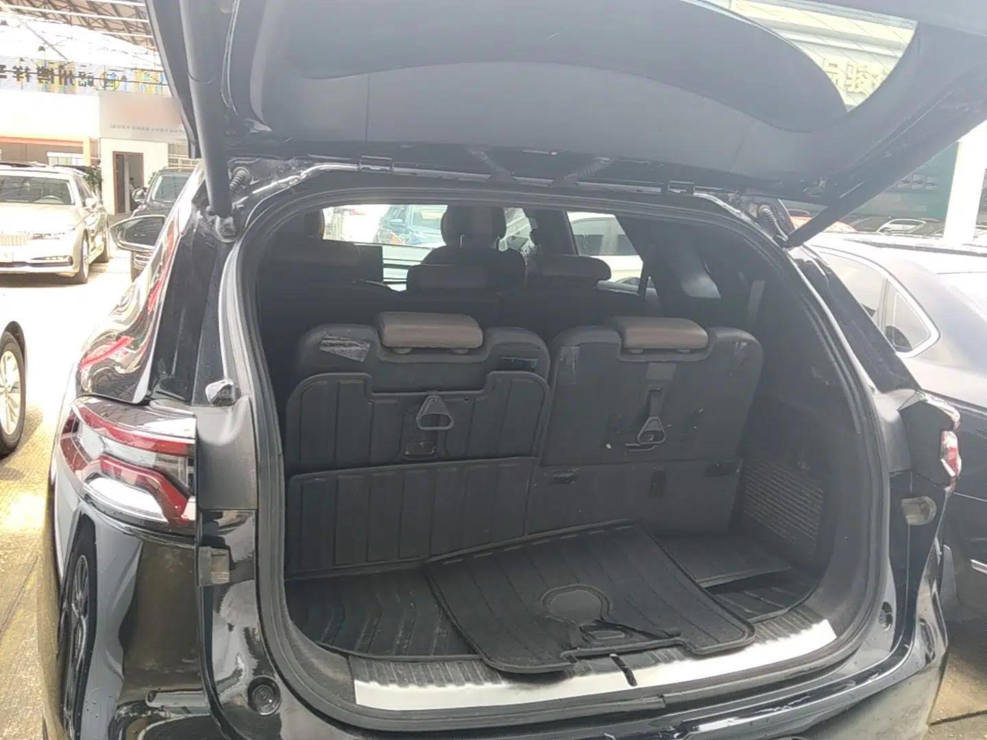 Used BYD Tang 2021 2.0T Automatic Flagship Edition — миниатюра 22