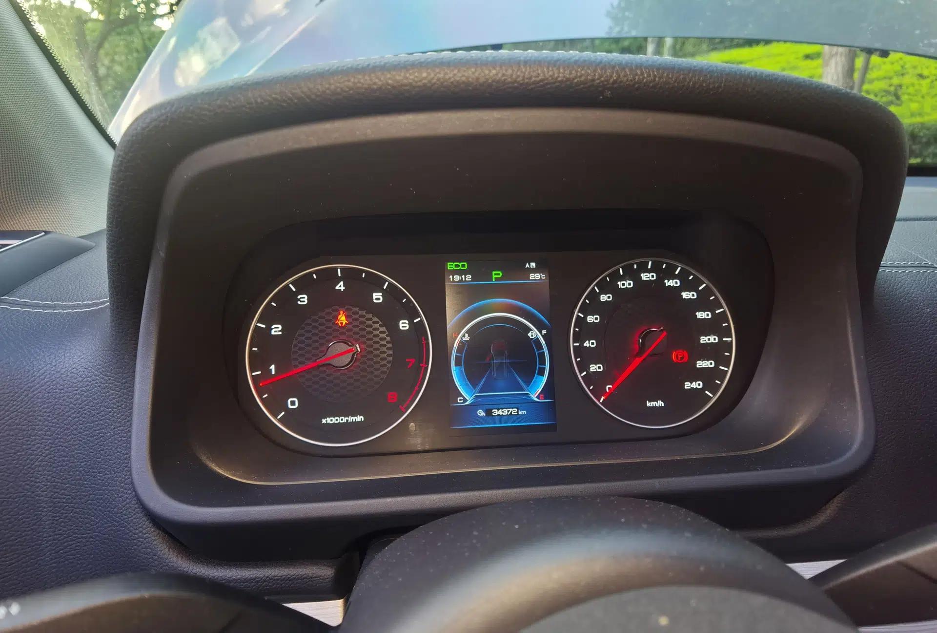 Used BYD Tang 2019 2.0T Automatic SmartConnect Prestige 7-Seater China VI Standard — миниатюра 11