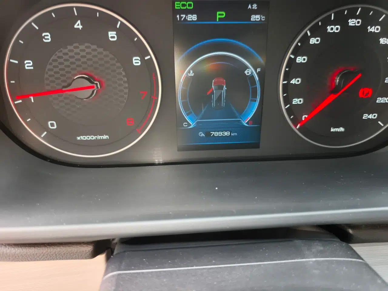 Used BYD Tang 2018 2.0T Automatic SmartConnect Prestige 5-Seater Emission Standard China V — миниатюра 12