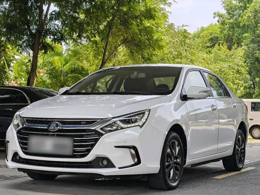 Used BYD Qin New Energy 2017 1.5T Luxury Model — миниатюра 1