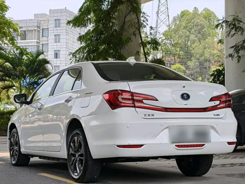 Used BYD Qin New Energy 2017 1.5T Luxury Model — миниатюра 15
