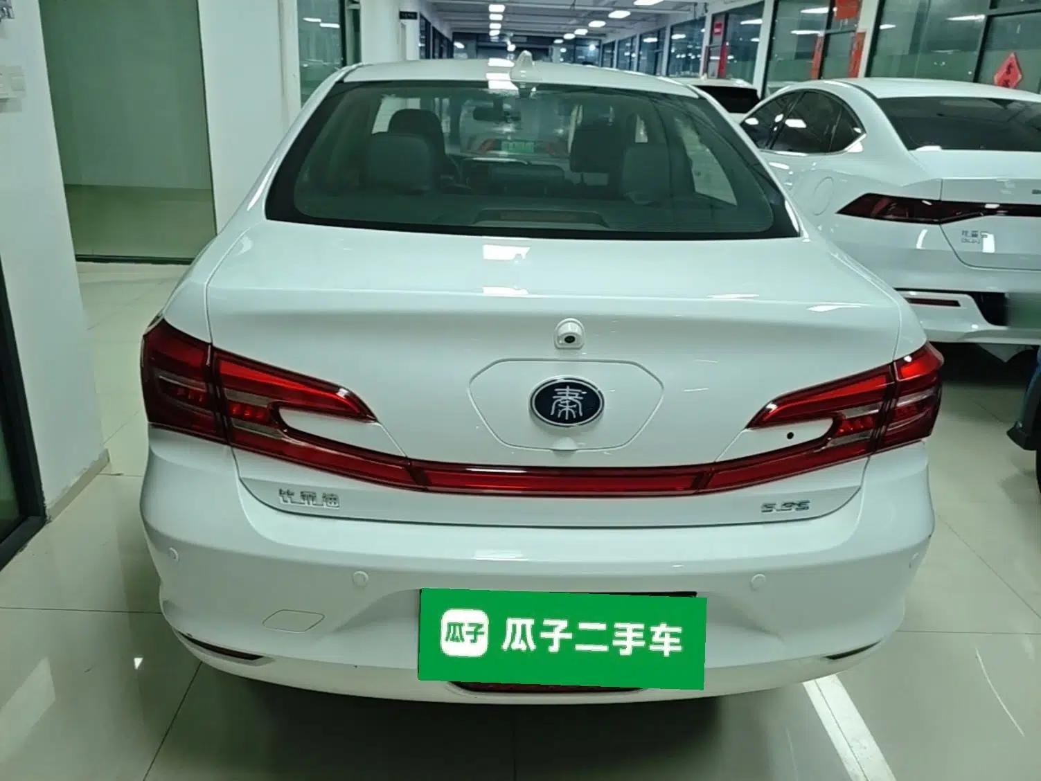Used BYD Qin New Energy 2017 1.5T Luxury Model — миниатюра 5