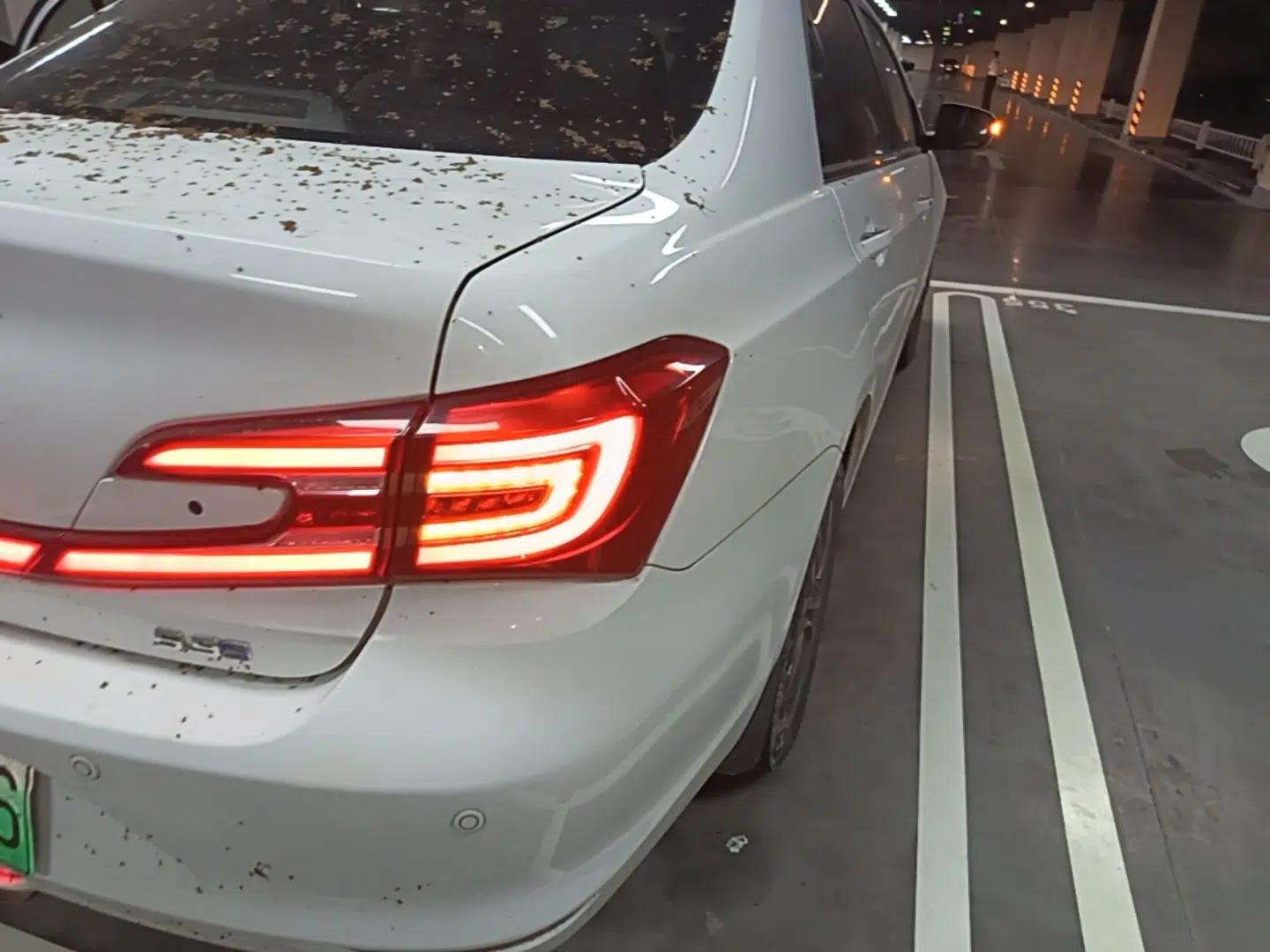 Used BYD Qin New Energy 2018 1.5T Smart Connect Premium Model — миниатюра 9